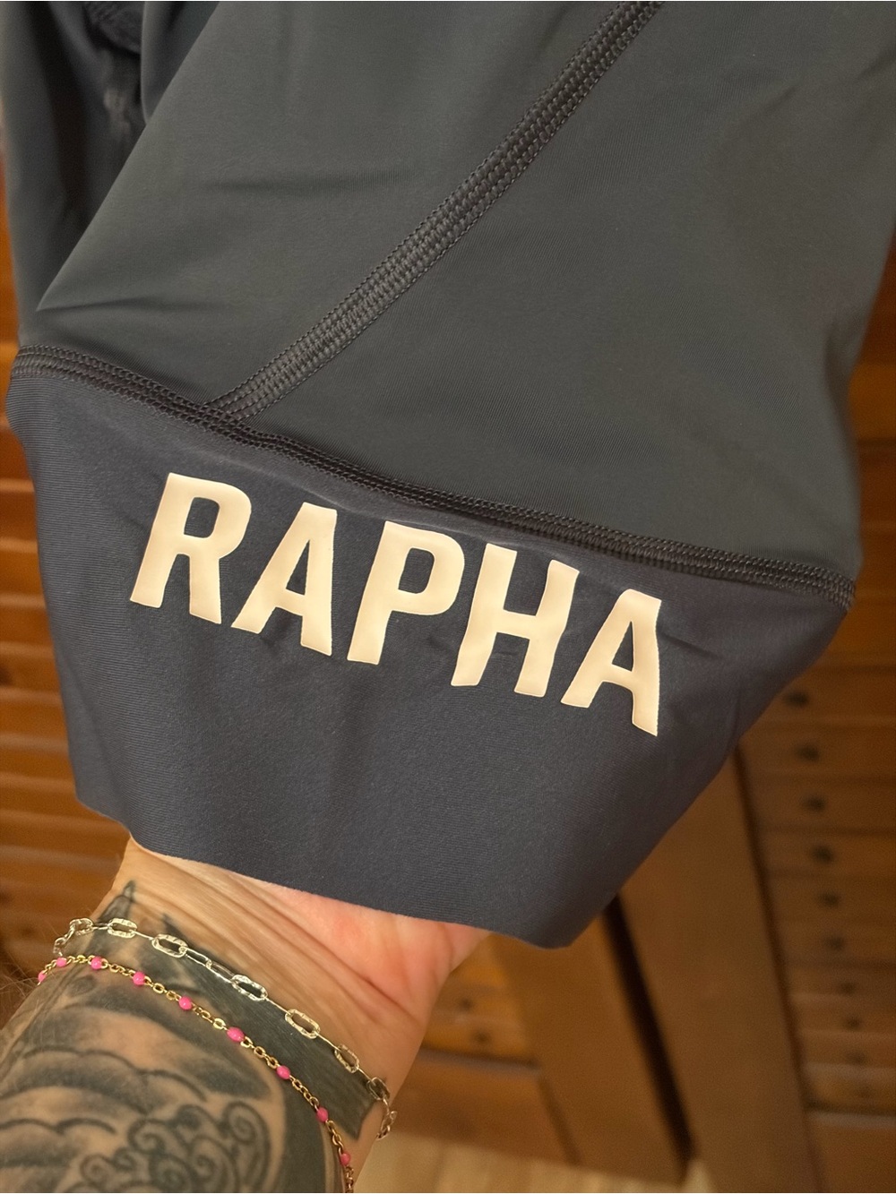 Rapha Pro Team
Forcats de la Route Women's Bib Shorts Size Small - Picture 5 of 7